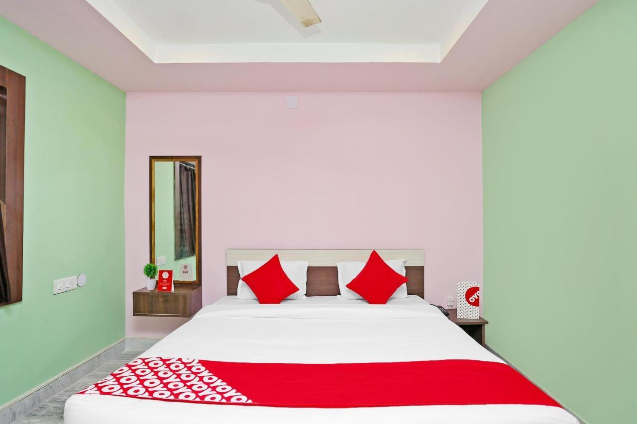 Super Collection O Aryan Hotel Khandagiri Bagian luar foto