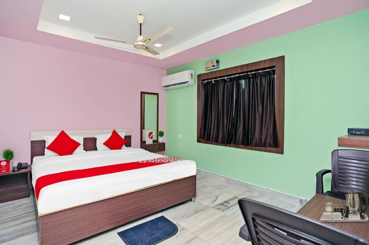 Super Collection O Aryan Hotel Khandagiri Bagian luar foto