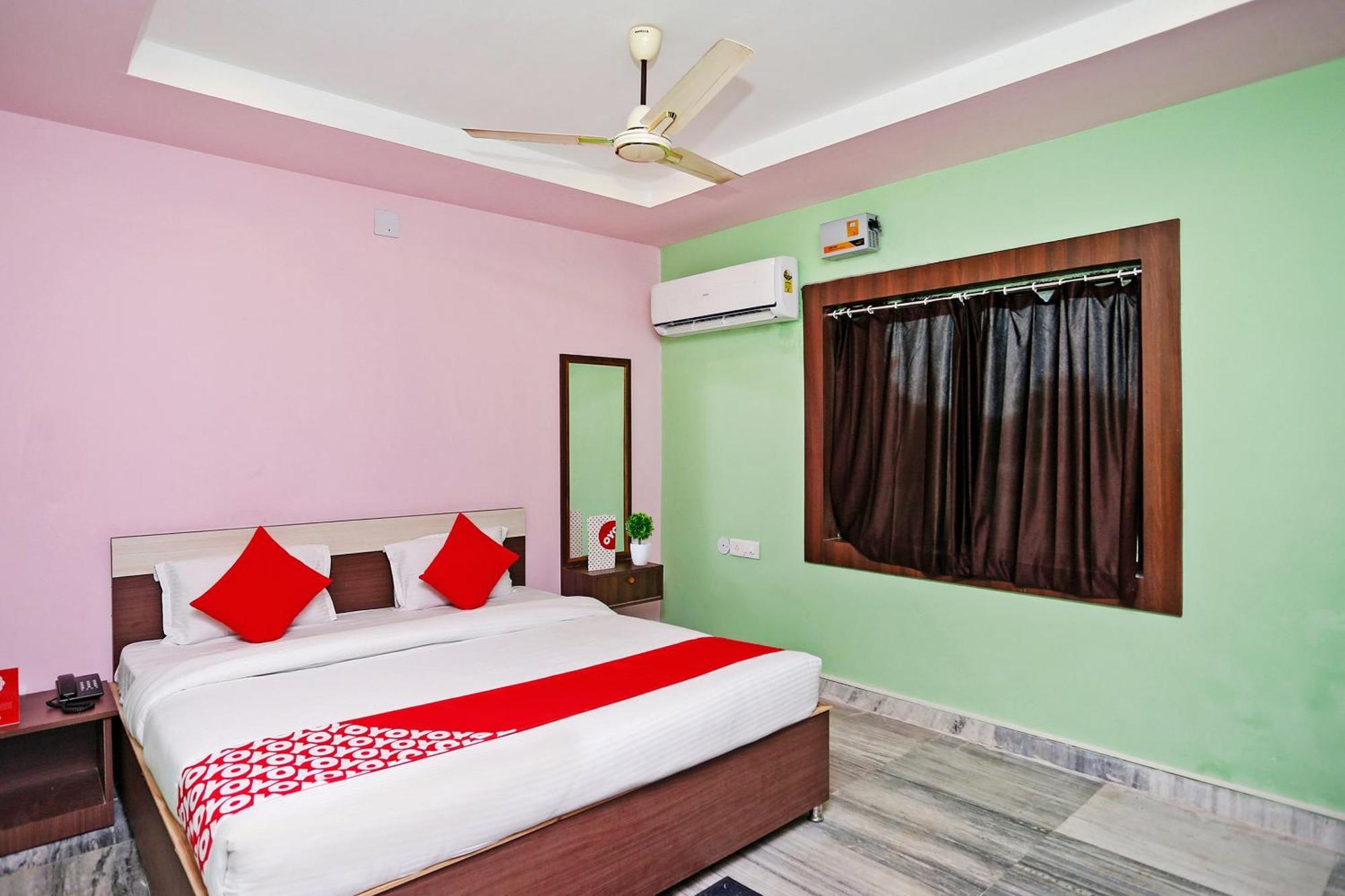 Super Collection O Aryan Hotel Khandagiri Bagian luar foto