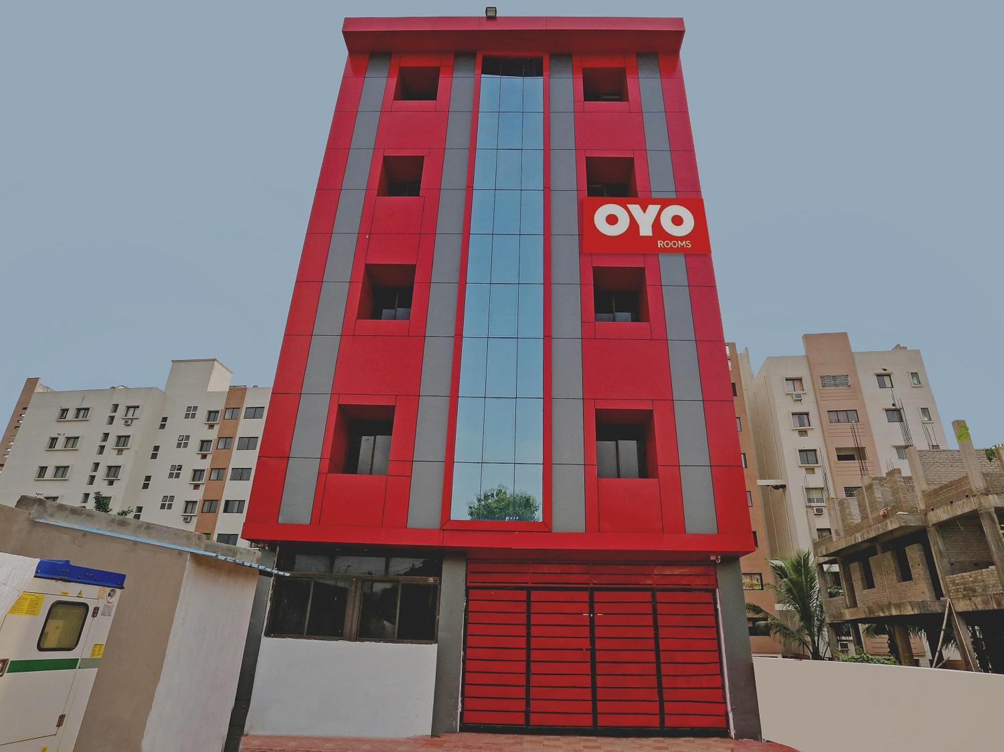 Super Collection O Aryan Hotel Khandagiri Bagian luar foto