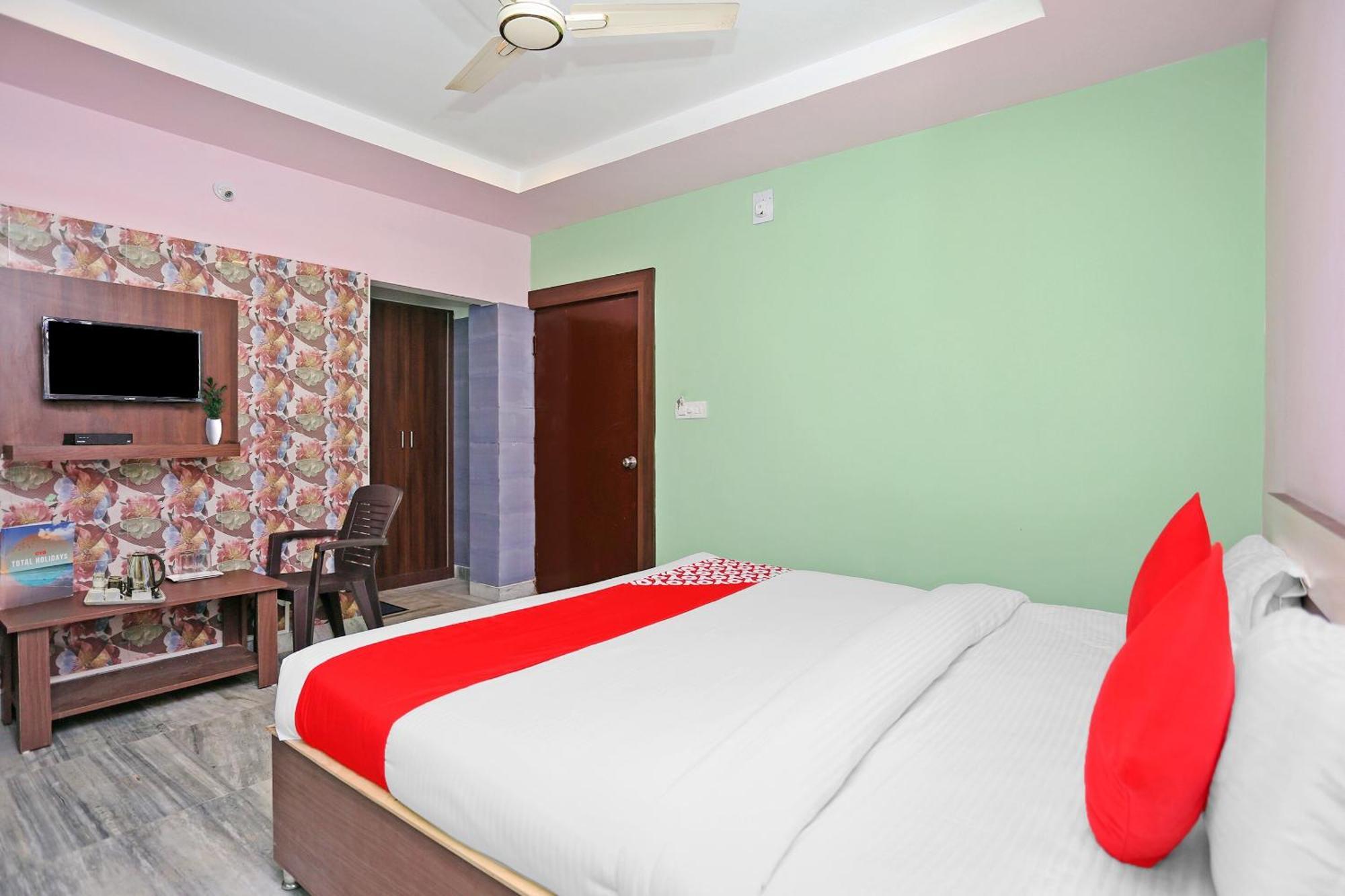 Super Collection O Aryan Hotel Khandagiri Bagian luar foto